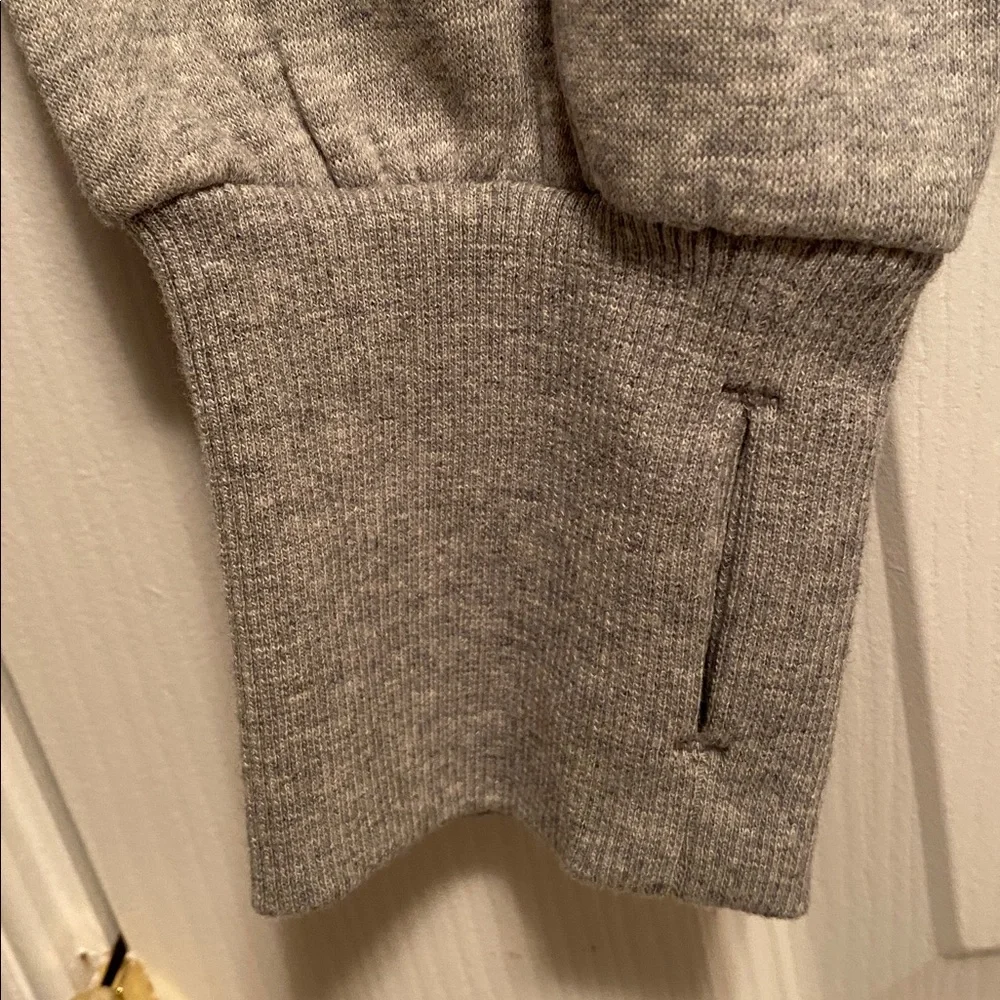 JoyLab Heather Gray Boxy Fit Sweatshirt…size XL - Picture 3 of 7